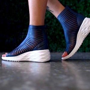 nike lunarsandiator sky hi wedge - navy blue sz 8